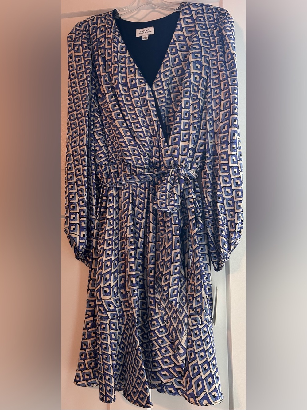 NWT Tahari Arthur S Levine long sleeve dress Size L